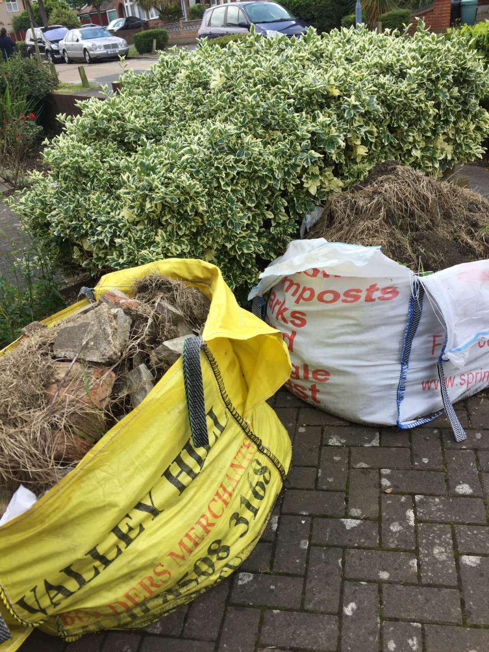 rubbish removalists West Byfleet