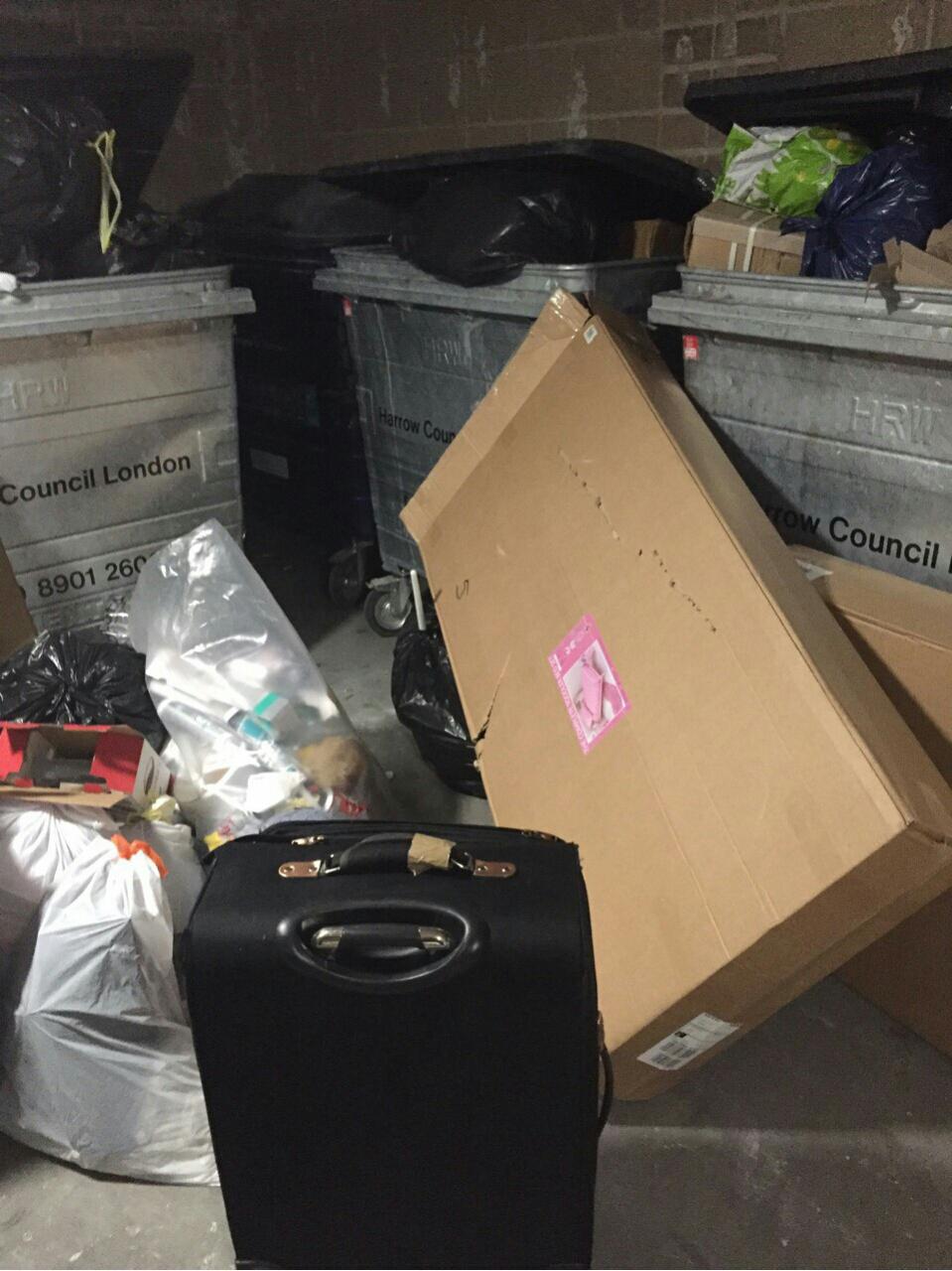 Hornchurch clearing waste collection RM12